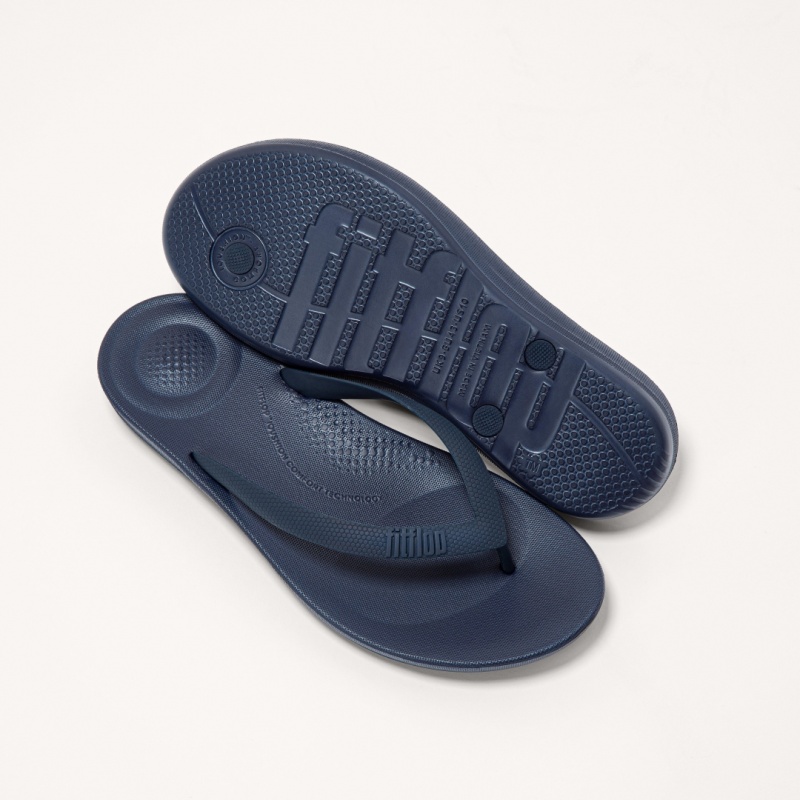 Fitflop Iqushion Rubber Men's Flip Flops Navy | IE-BXQT-92837