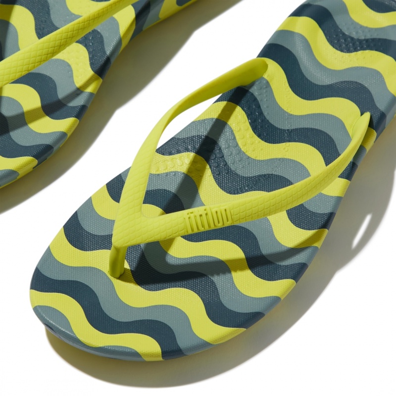 Fitflop Iqushion Snake Embossed Rubber Tpu Flip Flops Women's Flip Flops Light Green | IE-NPUC-50946